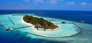 MANAGING A LUXURY RESORT IN THE MALDIVES